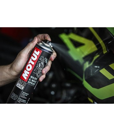 MOTUL PULITORE A SECCO MC CARE E9 WASH & WAX SPRAY - 103174